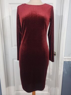 Tahari Burgundy Long Sleeve Velvet Sheath Dress